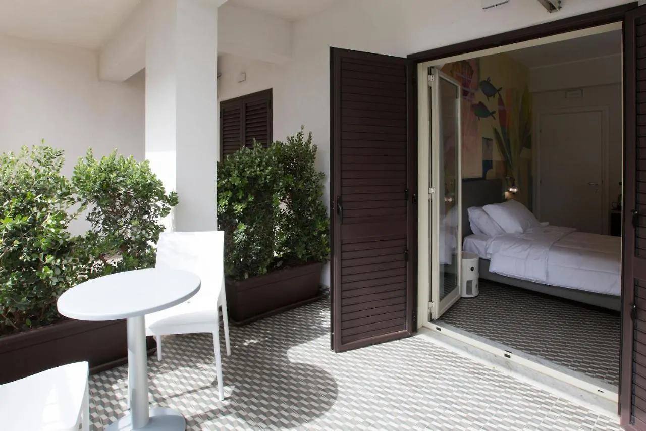 Malu Suites Messina 0*,  Italien